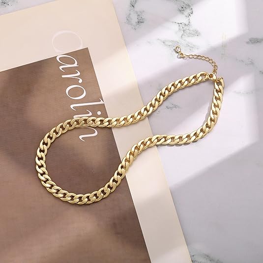 Cavaro™ | Thick Cuban Link Gold Necklace