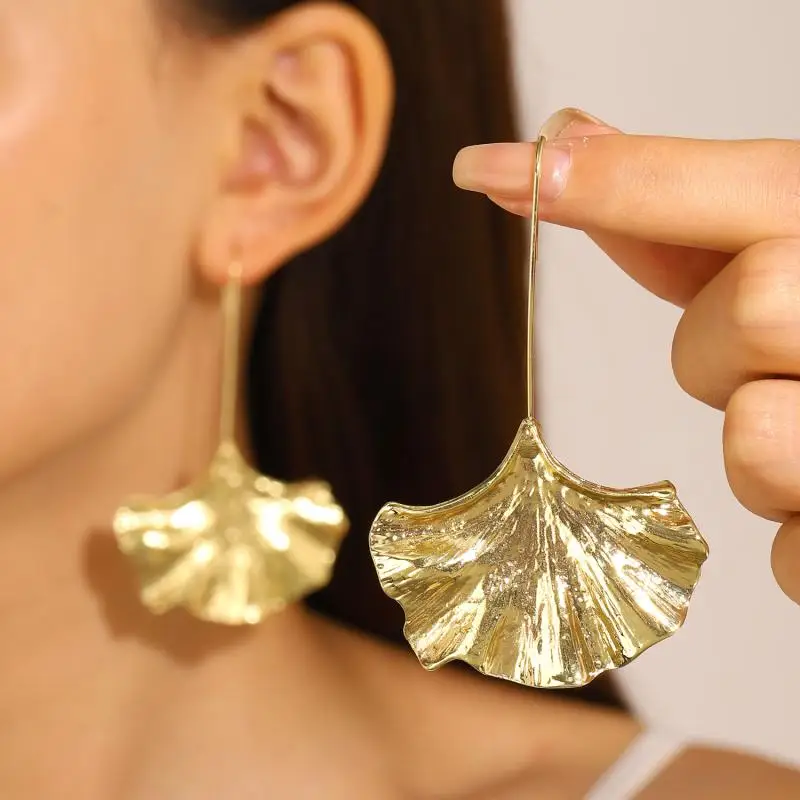 Bliss™ | Vintage Gold Petal Earrings